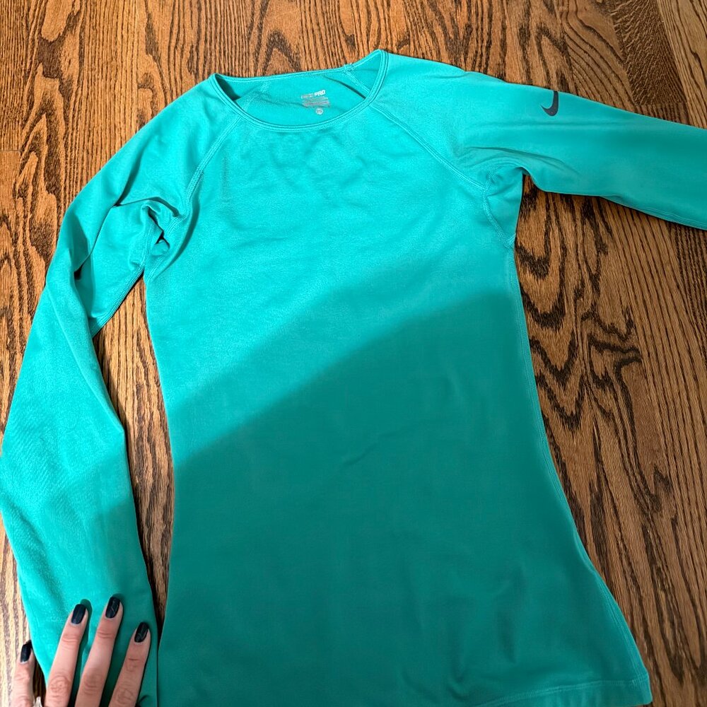 Nike Pro Green Long Sleeve Athletic Top